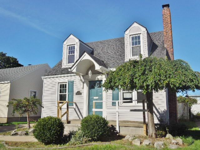 2716 23rd St, Wyandotte, MI 48192