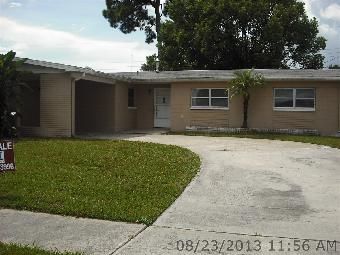 985 Nicklaus Dr, Rockledge, FL 32955