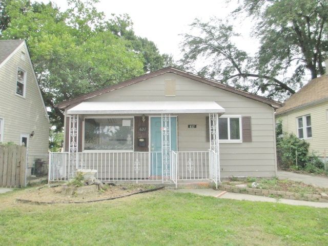 637 W Kalama Ave, Madison Heights, MI 48071