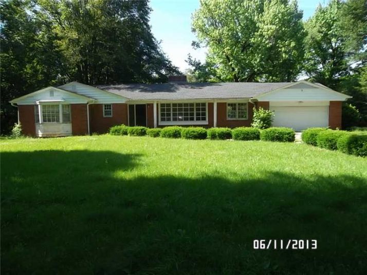 415 Golf Ln, Indianapolis, IN 46260
