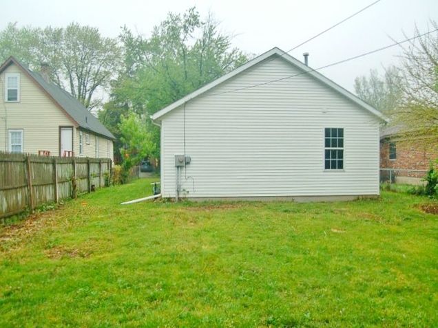 802 E Vineyard, Benton Harbor, MI 49022