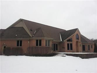 60633 Kunstman Rd, Ray, MI 48096
