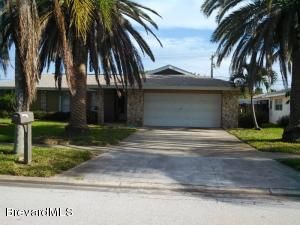 1189 Bay Dr E, Satellite Beach, FL 32937