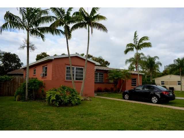 6752 SW 52 ST, Miami, FL 33155