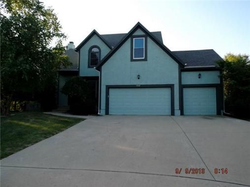 2609 W Poplar Cir, Olathe, KS 66061