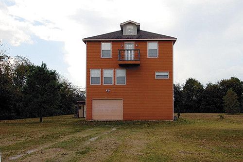 9406 AVE E, Liverpool, TX 77577