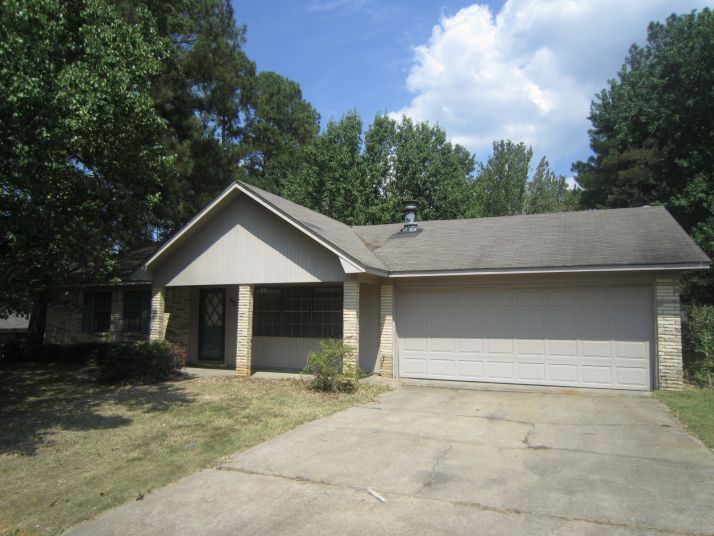 62 Woodbridge Rd, Brandon, MS 39042