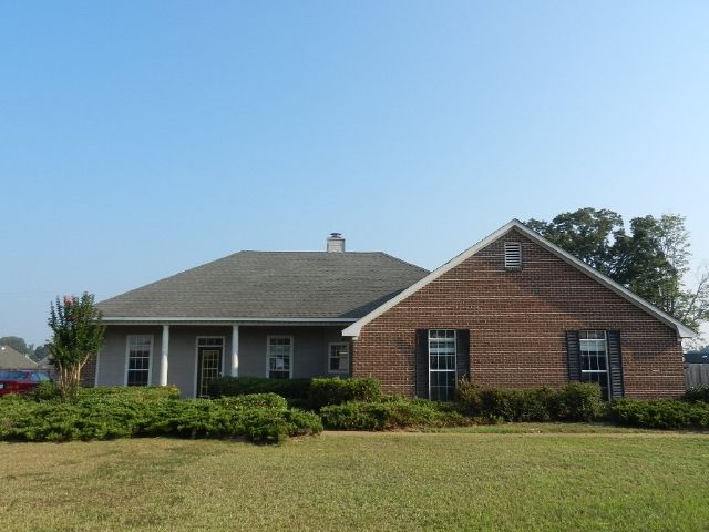 326 Mallory Dr, Byram, MS 39272