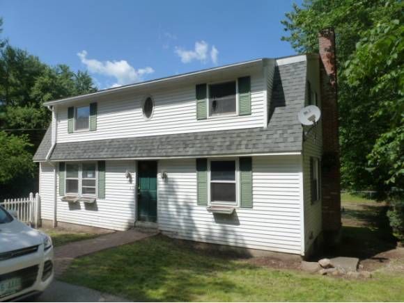 141 Robinson Rd, Hudson, NH 03051