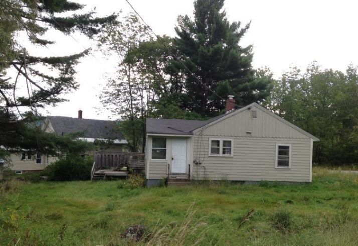 11 Prospect St, Antrim, NH 03440