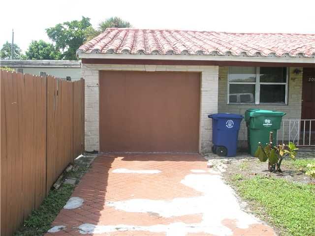 2000 SW 62ND AV, Hollywood, FL 33023