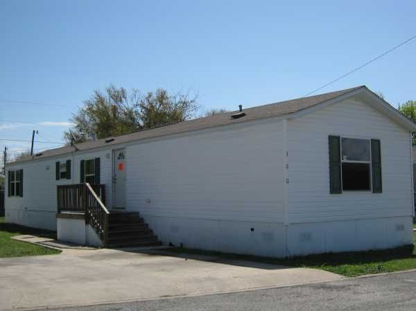 900 Broken Feather Trail #300, Pflugerville, TX 78660