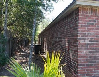 1435 W Walton Rd, Lumberton, TX 77657