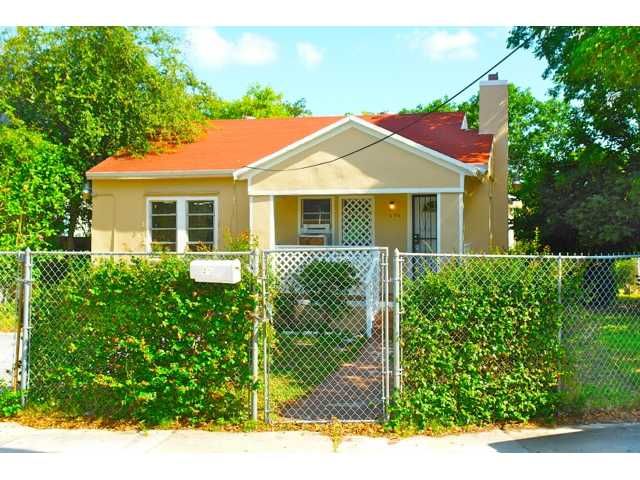 296 NW 46 ST, Miami, FL 33127