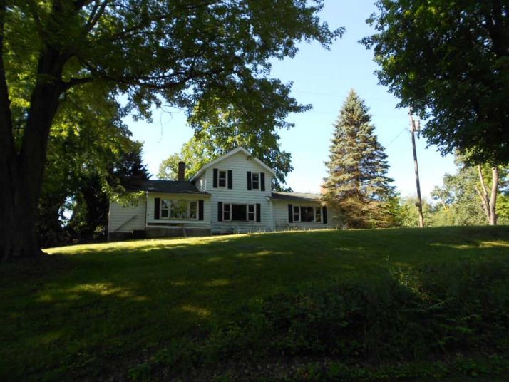 10851 Born St, Three Rivers, MI 49093