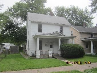 1432 13th St, Moline, IL 61265