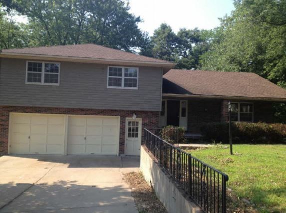 2809 Sue Dr, Jefferson City, MO 65109