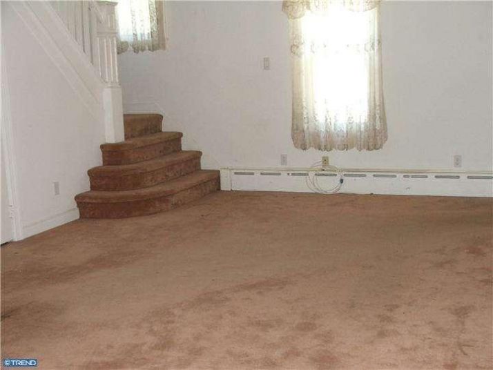 18 Spring St, Penns Grove, NJ 08069