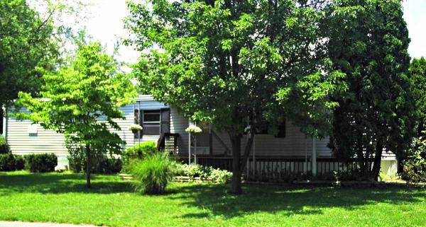 1302 Clubhouse Dr, Clarksville, IN 47129