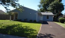 268 Lakeside Dr Levittown, PA 19054