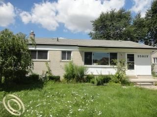 25807 Marilyn Ave, Warren, MI 48089