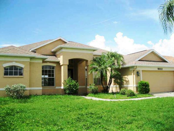 8602 29th St E, Parrish, FL 34219