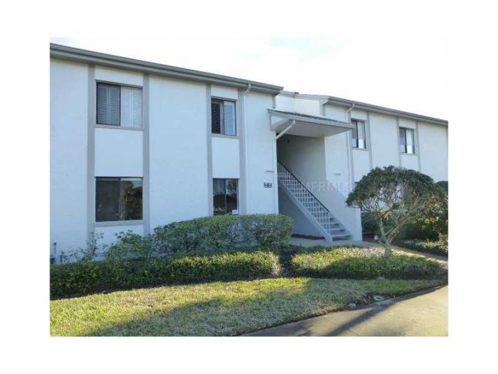 285 Cypress Ln, Oldsmar, FL 34677