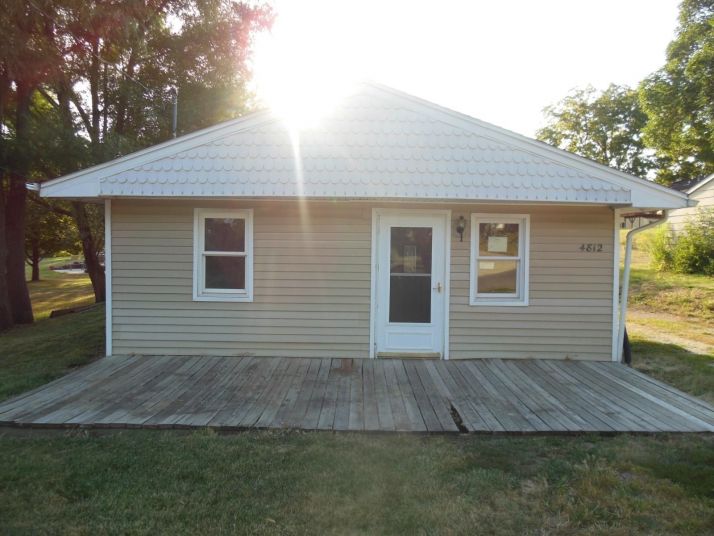 4812 SW 6th St, Des Moines, IA 50315