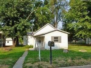 6118 Sw 2nd St, Des Moines, IA 50315
