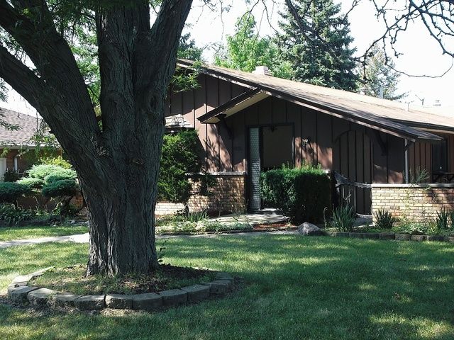 1036 Lehnertz Ave, Aurora, IL 60505