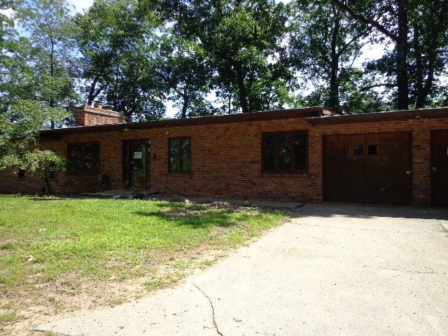 6750 Ann Arbor Rd, Jackson, MI 49201