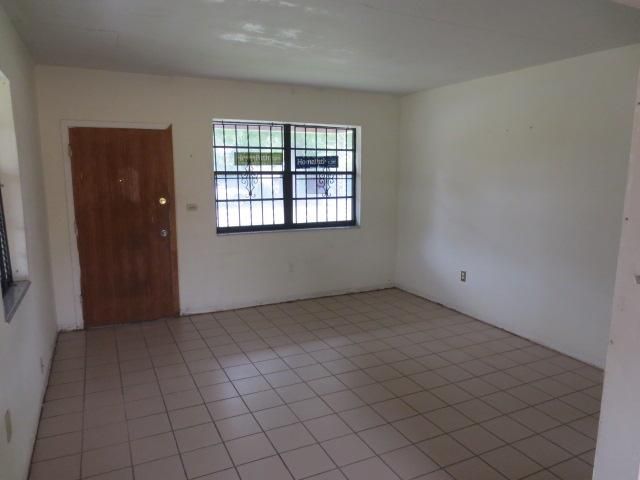 11426 NW 18 AV, Miami, FL 33167