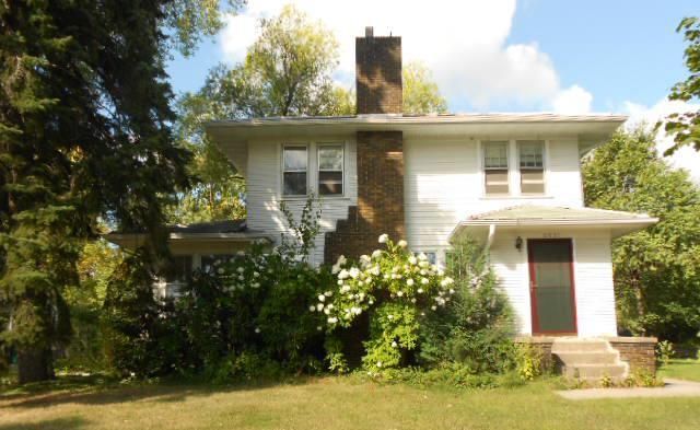 2221 Dodd Rd, Saint Paul, MN 55120
