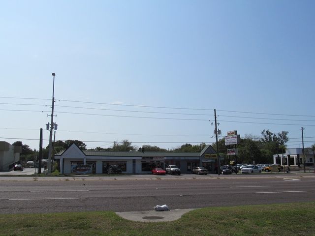 6833 US Hwy 19, New Port Richey, FL 34652