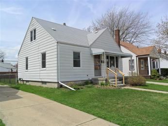 21137 Beechwood Avenue, Eastpointe, MI 48021