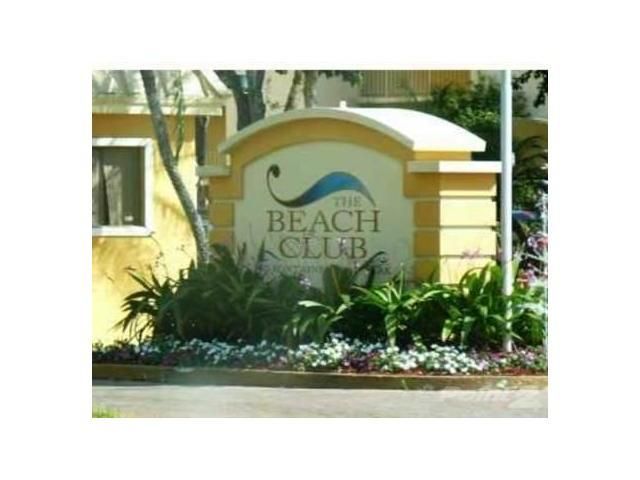 9375 FONTAINEBLEAU BL # L-312, Miami, FL 33172