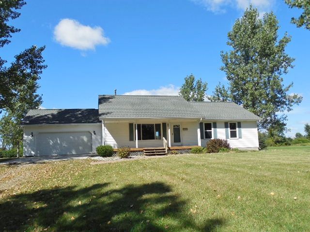 15450 Hunt Rd, Allenton, MI 48002