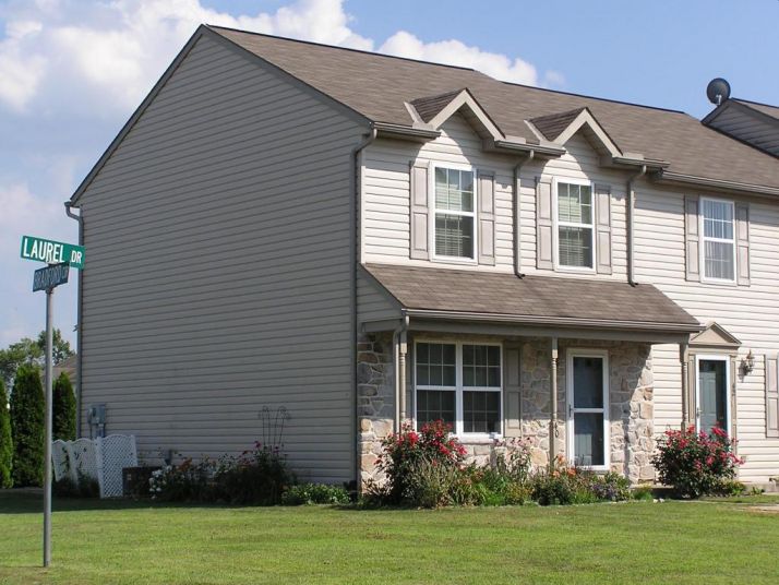 40 LAUREL DRIVE, Myerstown, PA 17067