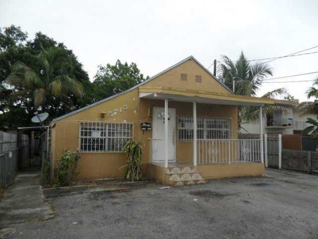 5715 SW 4 ST, Miami, FL 33144