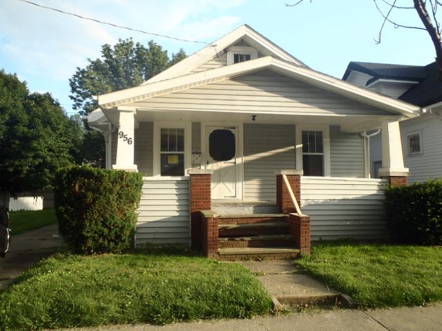 956 Concord Ave, Akron, OH 44306