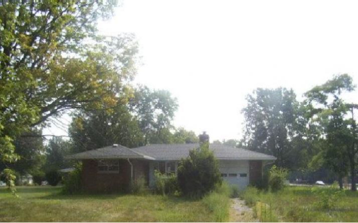 2759 S Kenmore Rd, Indianapolis, IN 46203