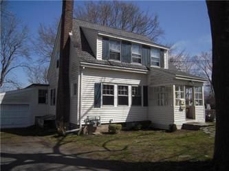 113 Maple Ave, Middletown, RI 02842