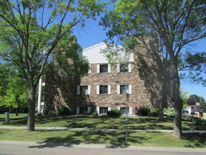 311 Prairiewood Cir S #206, Fargo, ND 58103