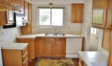 28212 Universal Dr Warren, MI 48092