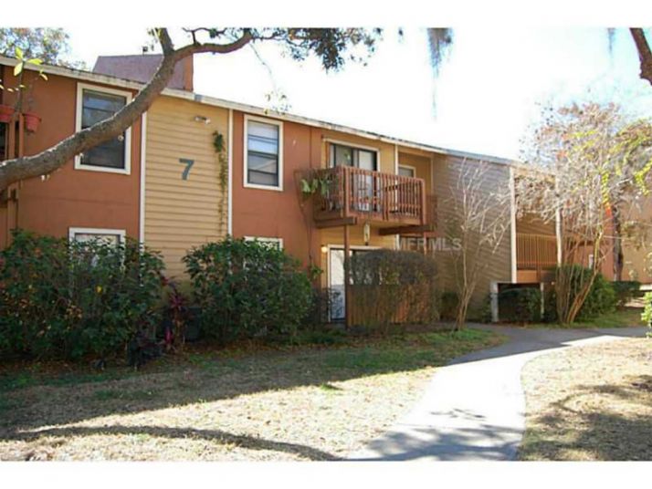 2480 Cypress Pond 707 Road, Palm Harbor, FL 34683