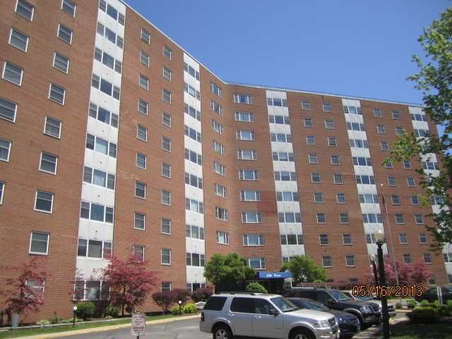 11850 Edgewater Dr Apt 903, Lakewood, OH 44107
