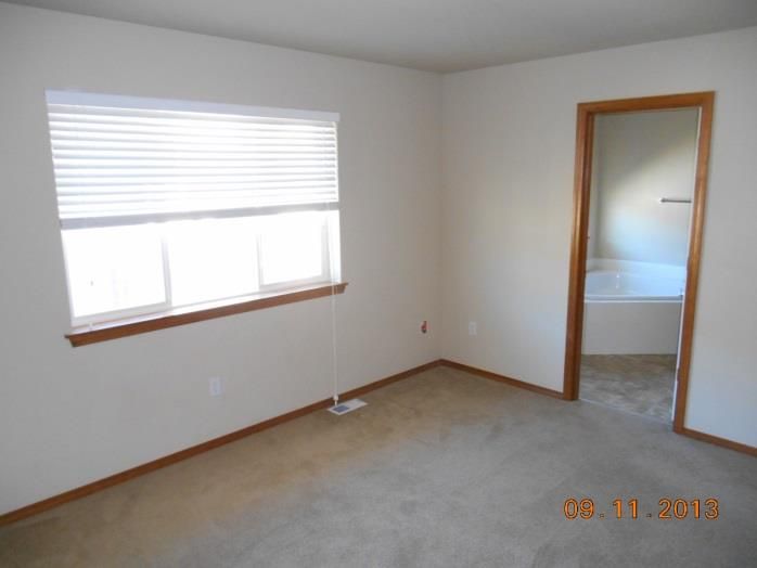 17417 92nd Ave Court E, Puyallup, WA 98375