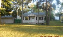 5749 Graves Street Waterford, MI 48327