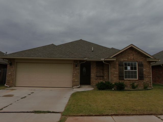 10625 SW 33rd Terrace, Mustang, OK 73064