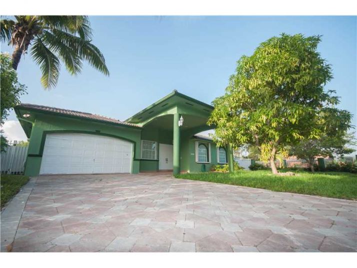 10011 NW 27 ST, Miami, FL 33172